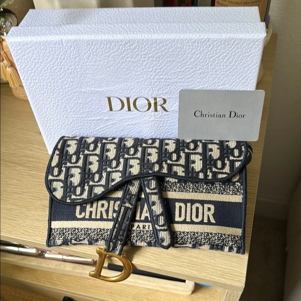 Christian Dior Navy and Cream Clutch - Picture 2 of 13